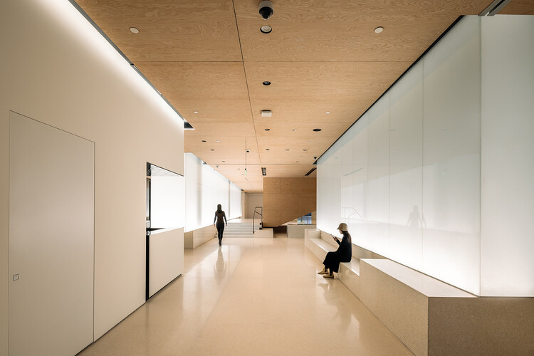 The Handmade Surface: Imperfection, Texture, and Craft in Contemporary Chinese Interiors - Image 3 of 21