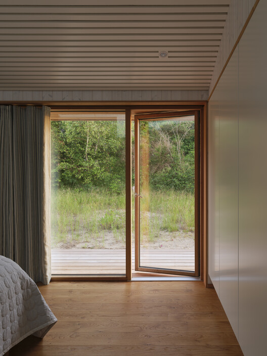 Holiday House in Rågeleje / Jesper Kusk Arkitekter Holiday House in Rågeleje / Jesper Kusk Arkitekter - Interior Photography, Bedroom, Wood