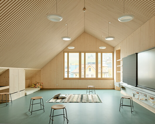 Bossard School / Gut Deubelbeiss Nill Architekten - Interior Photography, Kitchen, Wood, Chair