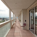 Housing on top of the petrol station / Gut Deubelbeiss Nill Architekten - Interior Photography, Extension, Balcony