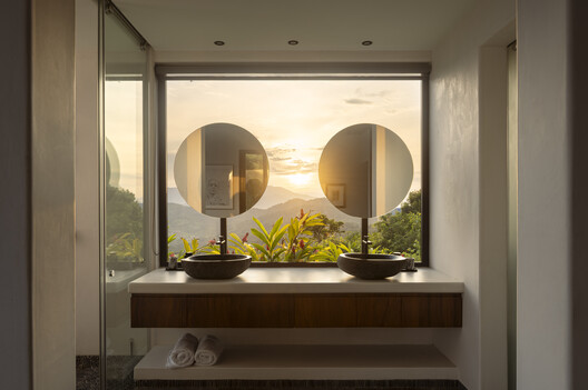 Shadows House / Seiro Arquitectos Shadows House / Seiro Arquitectos - Interior Photography, Bathroom, Lighting, Glass, Sink