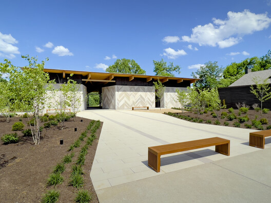 Locust Grove Pavilion / de Leon & Primmer Architecture Workshop Locust Grove Pavilion / de Leon & Primmer Architecture Workshop - Exterior Photography, Garden