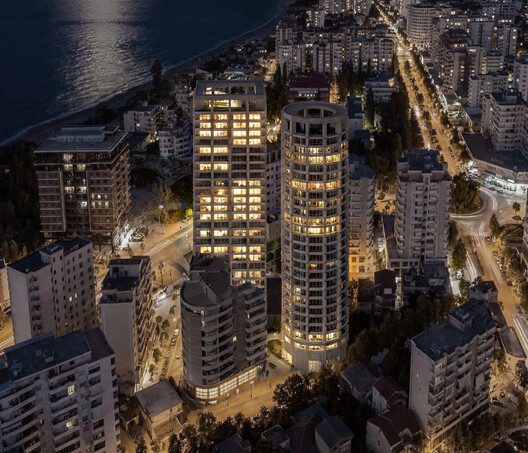 Colombia Earthquake Coverage and Two New Internationally Designed Towers: This Week's Review Colombia Earthquake Coverage and Two New Internationally Designed Towers: This Week's Review - Image 8 of 21