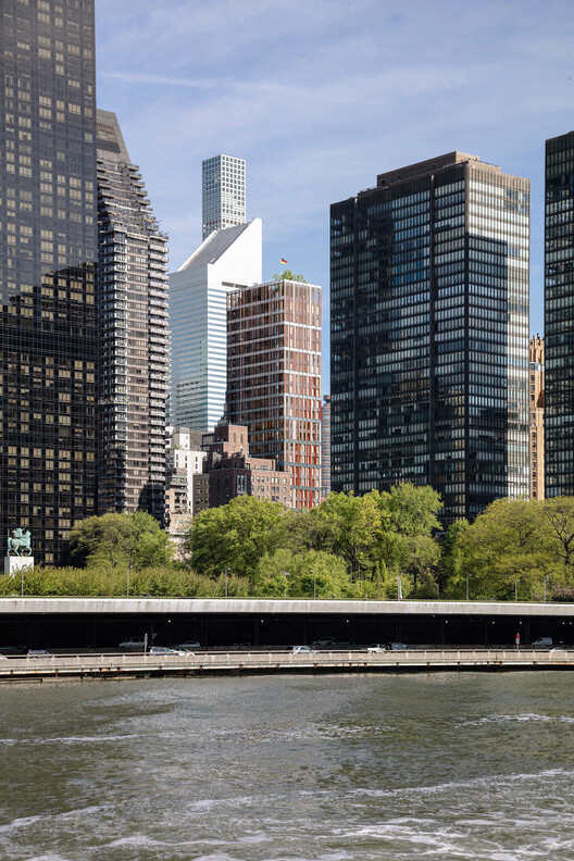 sauerbruch hutton and Studio Gang Win Competition to Redesign German House in New York - Image 4 of 4