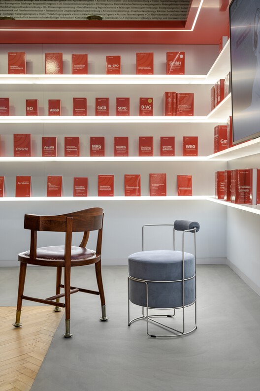 Headquarters "MANZ Bel Étage" / Podrecca Architects - Interior Photography, Shelving
