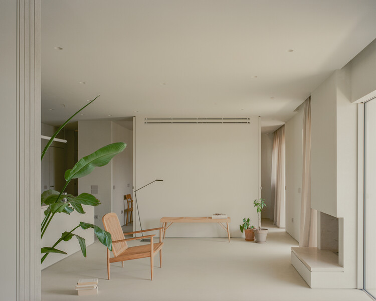Kifisia Apartment: A Reconfiguration of Domestic Boundaries / Georgios Apostolopoulos Architects