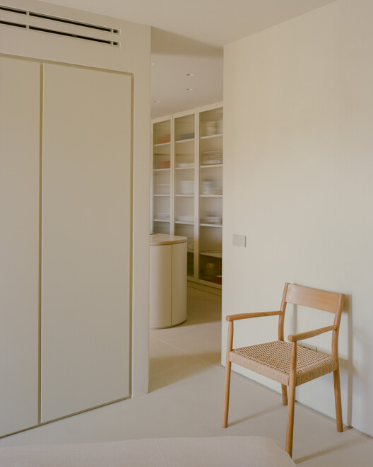Kifisia Apartment: A Reconfiguration of Domestic Boundaries / Georgios Apostolopoulos Architects Kifisia Apartment: A Reconfiguration of Domestic Boundaries / Georgios Apostolopoulos Architects - Interior Photography, Wood, Door