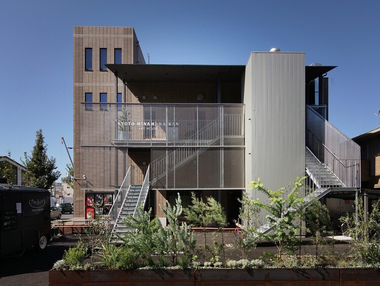 Kyoto Minami Kaikan Movie Theater / Tato Architects - Exterior Photography, Cinema, Balcony
