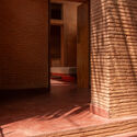 The Tale of Bricks House / Earthscape Studio - Houses