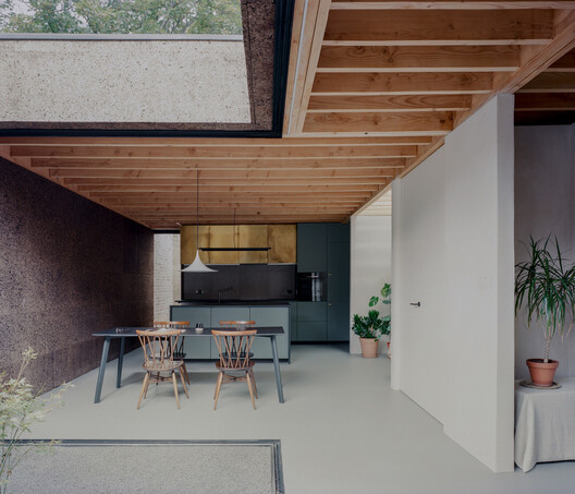 Applying Exposed Cork in Interior Architecture Applying Exposed Cork in Interior Architecture - Image 20 of 36