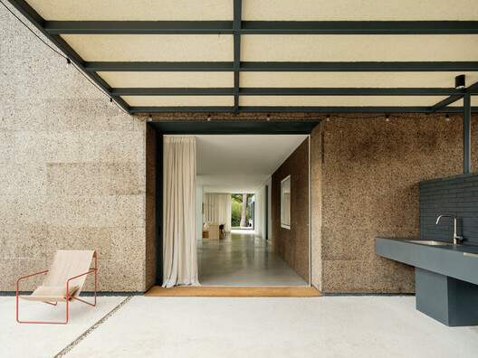 Applying Exposed Cork in Interior Architecture Applying Exposed Cork in Interior Architecture - Image 30 of 36