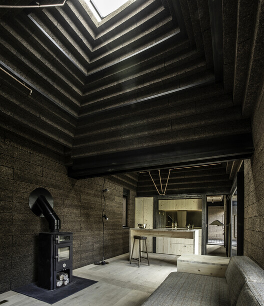 Applying Exposed Cork in Interior Architecture Applying Exposed Cork in Interior Architecture - Image 33 of 36