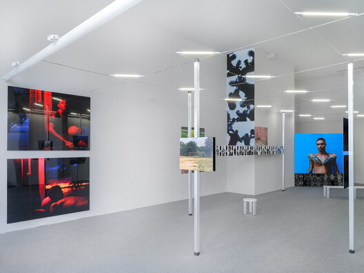 In Campo, Solo Exhibition by Hick Duarte / Clube In Campo, Solo Exhibition by Hick Duarte / Clube - Interior Photography, Lighting