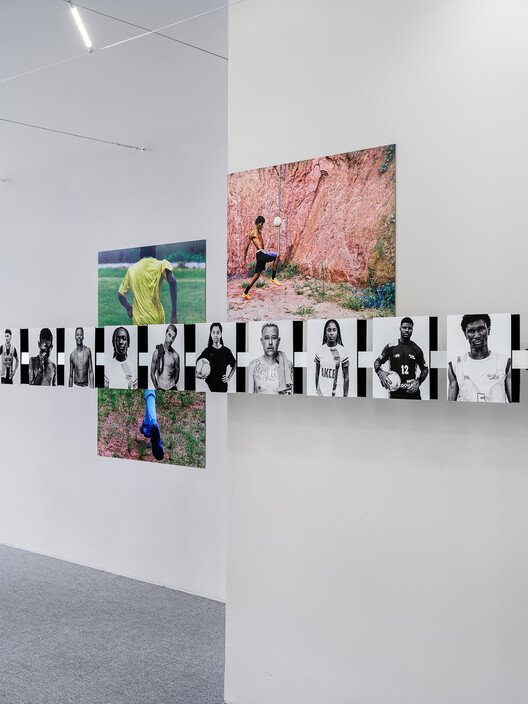 In Campo, Solo Exhibition by Hick Duarte / Clube In Campo, Solo Exhibition by Hick Duarte / Clube - Interior Photography