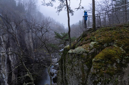 JUVO – resting area and viewpoint in Southwestern Norway / ATSITE JUVO – resting area and viewpoint in Southwestern Norway / ATSITE - Exterior Photography, Forest