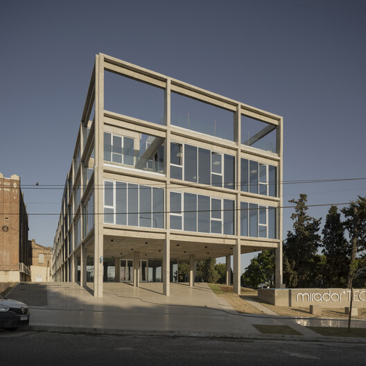 New Headquarters Office Building for IAPSER / Sebastian Stechina + Carlos Di Napoli + Andres Francesconi New Headquarters Office Building for IAPSER / Sebastian Stechina + Carlos Di Napoli + Andres Francesconi - Exterior Photography