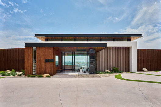 When Timber Isn't the Right Material: Rethinking Material Selection for High-Performance Architecture When Timber Isn't the Right Material: Rethinking Material Selection for High-Performance Architecture - Image 3 of 17