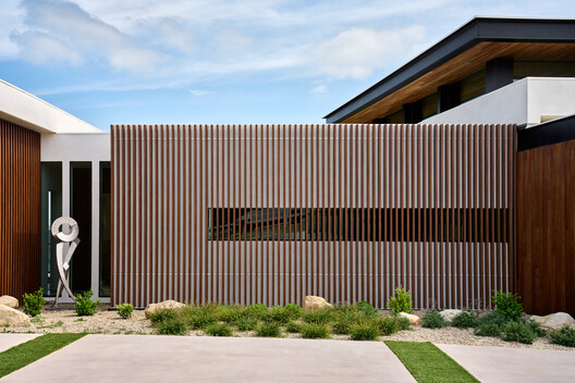 When Timber Isn't the Right Material: Rethinking Material Selection for High-Performance Architecture When Timber Isn't the Right Material: Rethinking Material Selection for High-Performance Architecture - Image 10 of 17