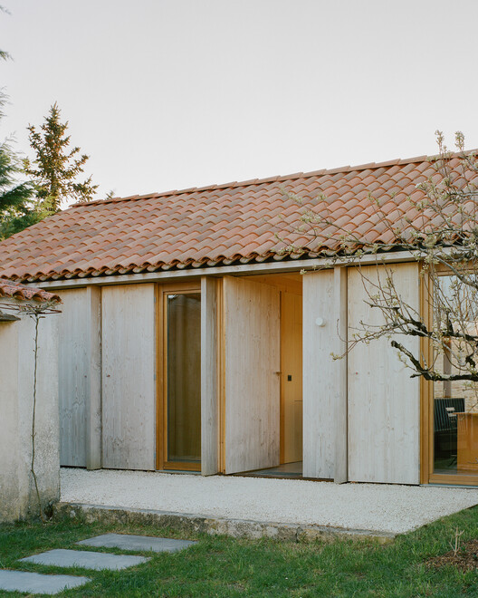 Private house in La Claye / atelier iso architectes - Exterior Photography, Wood, Door