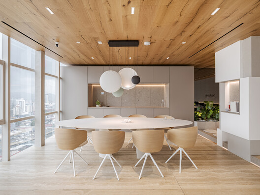Sartoriale Offices / DOS - G arquitectos - Interior Photography, Dining room, Wood, Table, Chair, Lighting, Glass