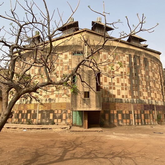 The Maison du Peuple: Reclaiming Brutalism for Nation-Building The Maison du Peuple: Reclaiming Brutalism for Nation-Building - Image 9 of 9