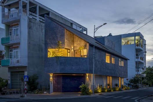 The Inner Court House / Plus Idea Studio - Exterior Photography, Concrete