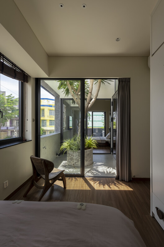 The Inner Court House / Plus Idea Studio - Interior Photography, Wood, Glass