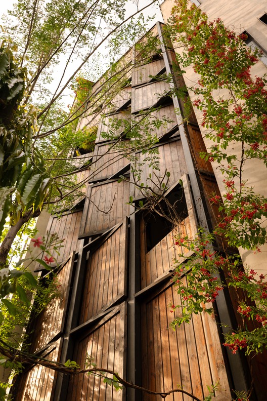 The House of Thirds / Architects Collaborative The House of Thirds / Architects Collaborative - Image 3 of 38
