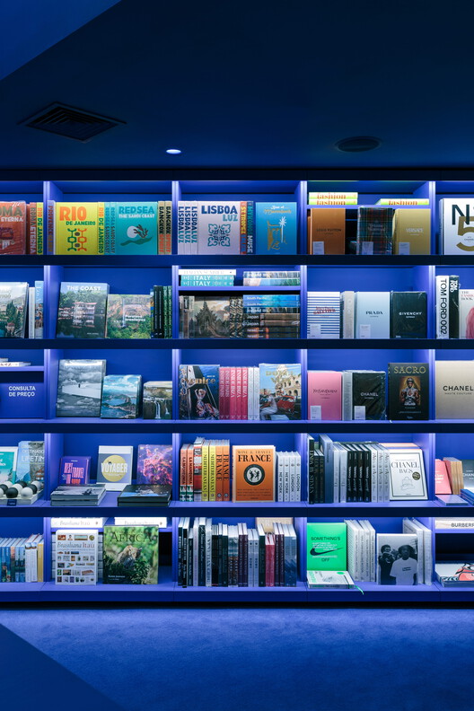 Livraria da Vila Artes / ARCHITECTS OFFICE Livraria da Vila Artes / ARCHITECTS OFFICE - Exterior Photography, Shelving