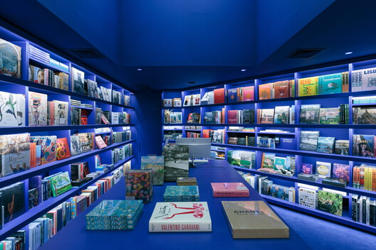 Livraria da Vila Artes / ARCHITECTS OFFICE Livraria da Vila Artes / ARCHITECTS OFFICE - Exterior Photography, Shelving