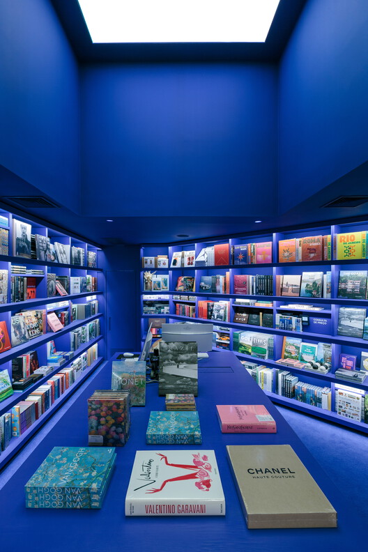 Livraria da Vila Artes / ARCHITECTS OFFICE Livraria da Vila Artes / ARCHITECTS OFFICE - Exterior Photography, Shelving