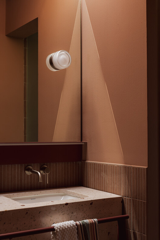 Linea House / Instinto Estudio Linea House / Instinto Estudio - Interior Photography, Bathroom, Lighting, Sink
