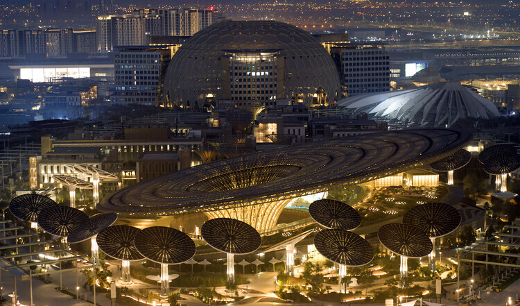From Tent to Terminal: Bedouin Craft in Contemporary Infrastructure - Image 2 of 11