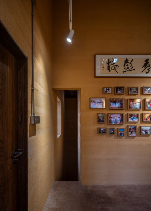 Echoes of Home : Adaptive Reuse of a Vernacular House / CM Design Echoes of Home : Adaptive Reuse of a Vernacular House / CM Design - Interior Photography, Wood, Lighting
