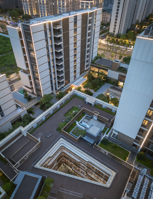 Shanghai Guohua Heyuejia International Senior Living Centre, Continuing Care Retirement Community / GN Architects Shanghai Guohua Heyuejia International Senior Living Centre, Continuing Care Retirement Community / GN Architects - Exterior Photography