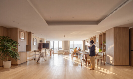 Shanghai Guohua Heyuejia International Senior Living Centre, Continuing Care Retirement Community / GN Architects Shanghai Guohua Heyuejia International Senior Living Centre, Continuing Care Retirement Community / GN Architects - Interior Photography, Wood, Chair