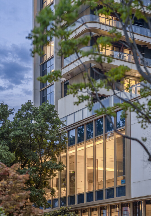 Shanghai Guohua Heyuejia International Senior Living Centre, Continuing Care Retirement Community / GN Architects Shanghai Guohua Heyuejia International Senior Living Centre, Continuing Care Retirement Community / GN Architects - Exterior Photography