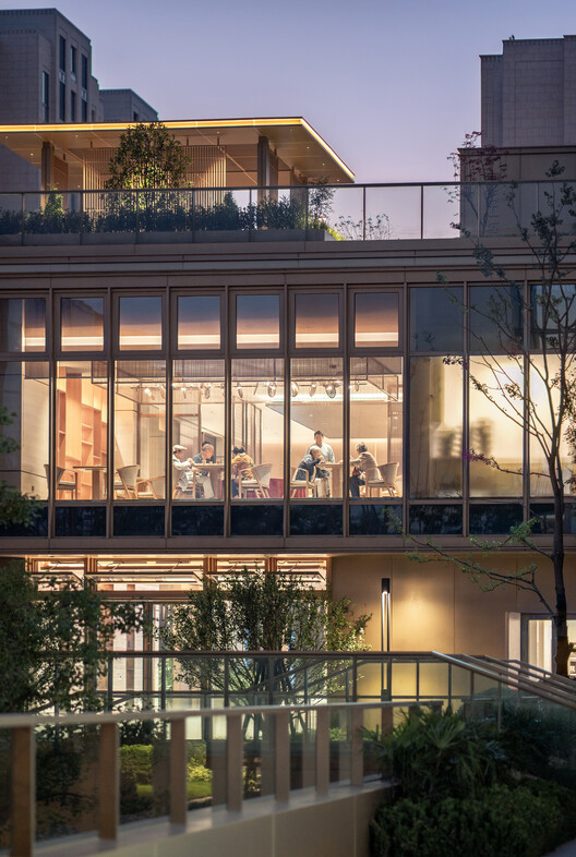 Shanghai Guohua Heyuejia International Senior Living Centre, Continuing Care Retirement Community / GN Architects Shanghai Guohua Heyuejia International Senior Living Centre, Continuing Care Retirement Community / GN Architects - Image 13 of 30