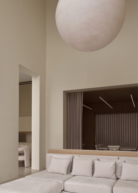 The Earth Crew Headquarters / pinto - Interior Photography, Wood, Lighting, Bed, Bedroom