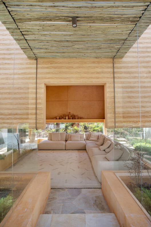 Damata House / Melina Romano Damata House / Melina Romano - Interior Photography, Living Room, Wood, Chair