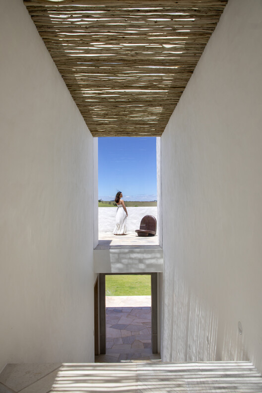 Damata House / Melina Romano Damata House / Melina Romano - Interior Photography, Wood, Concrete, Column