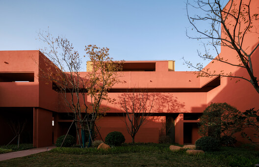 Jiashan Dayun Landison Manor / HB ARCHITECTS + NATURE TIME ART Jiashan Dayun Landison Manor / HB ARCHITECTS + NATURE TIME ART - Image 22 of 36