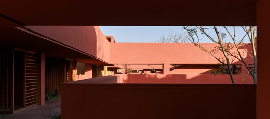 Jiashan Dayun Landison Manor / HB ARCHITECTS + NATURE TIME ART Jiashan Dayun Landison Manor / HB ARCHITECTS + NATURE TIME ART - Image 17 of 36
