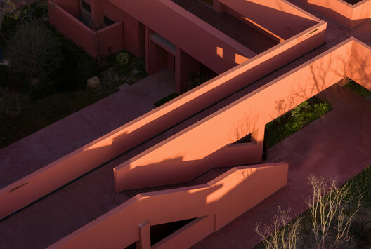 Jiashan Dayun Landison Manor / HB ARCHITECTS + NATURE TIME ART Jiashan Dayun Landison Manor / HB ARCHITECTS + NATURE TIME ART - Image 5 of 36