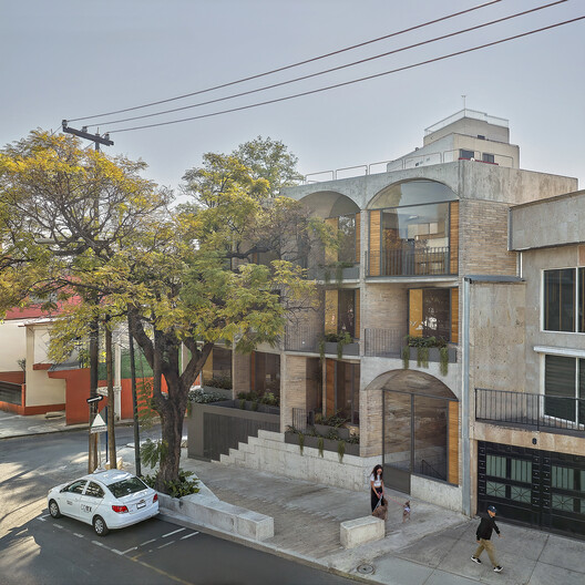 Porfirio Building / ViGa Arquitectos Porfirio Building / ViGa Arquitectos - Exterior Photography, Concrete, Balcony