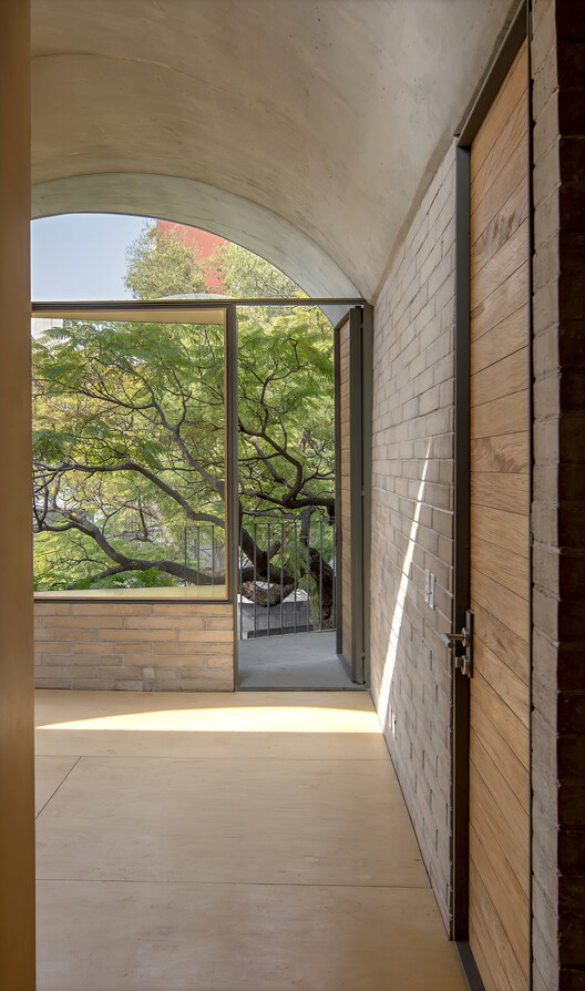 Porfirio Building / ViGa Arquitectos Porfirio Building / ViGa Arquitectos - Image 2 of 23