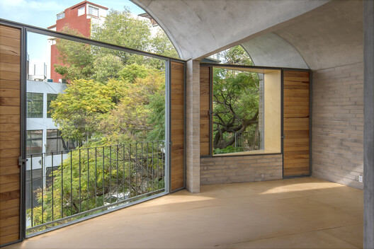 Porfirio Building / ViGa Arquitectos Porfirio Building / ViGa Arquitectos - Interior Photography, Wood, Glass