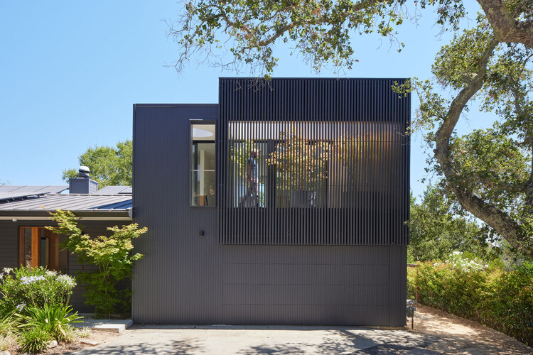 Portola Valley Home  / Schwartz and Architecture