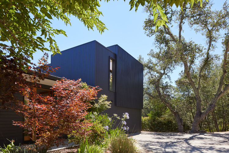 Portola Valley Home  / Schwartz and Architecture - Exterior Photography