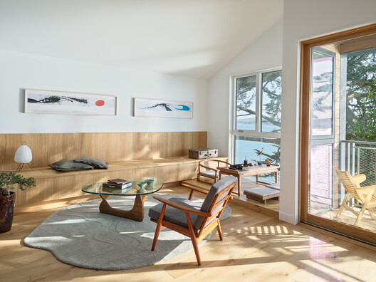 Mr. Fool Moves a Mountain / Schwartz and Architecture Mr. Fool Moves a Mountain / Schwartz and Architecture - Interior Photography, Living Room, Wood, Sofa, Table, Chair, Lighting